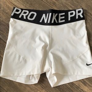 New Nike Pro White Shorts